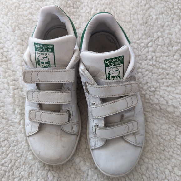 Iconic Adidas Originals Stan Smith Sneakers - Picture 5 of 7